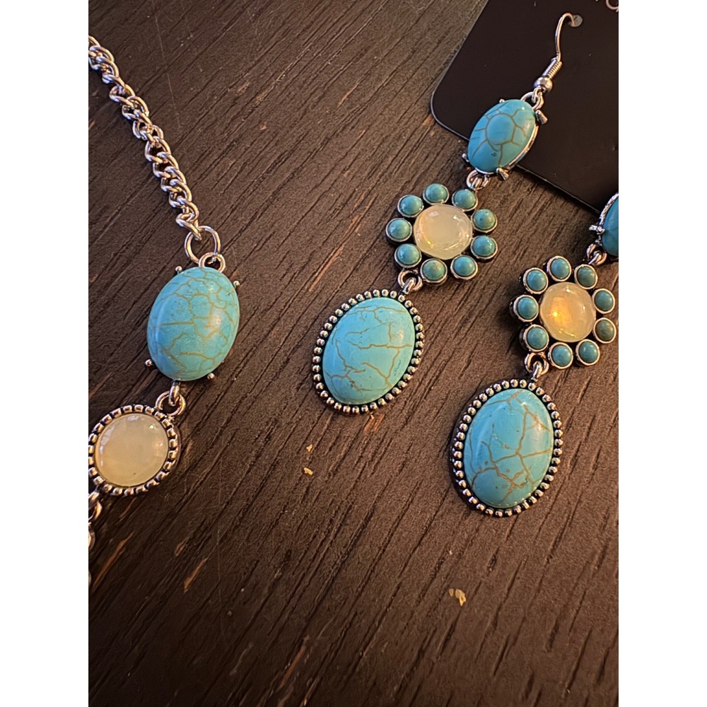 Paparazzi Simply Santa Fe Complete Trend Blend Turquoise Jewelry Set 4pc NEW - Picture 3 of 5